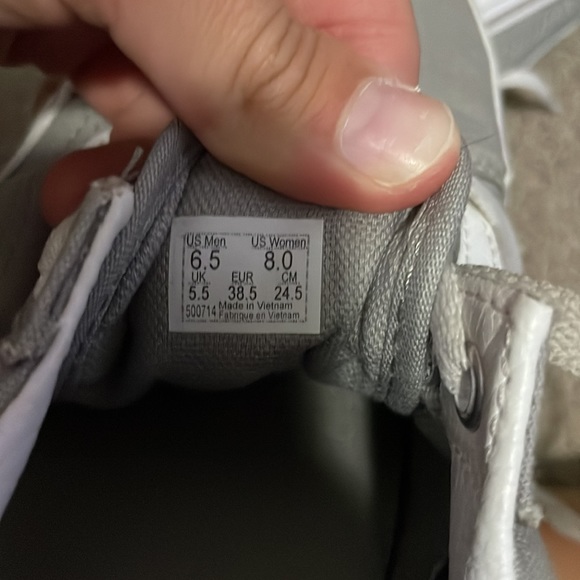 grey vans - Picture 3 of 3